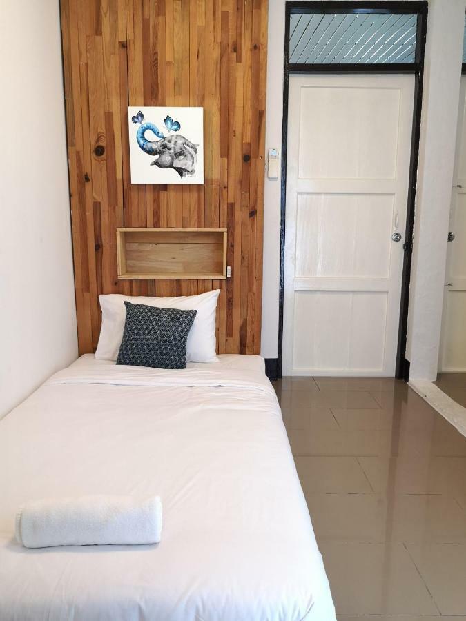 Cozy By Funwahn Bed & Breakfast Chiang Mai Luaran gambar